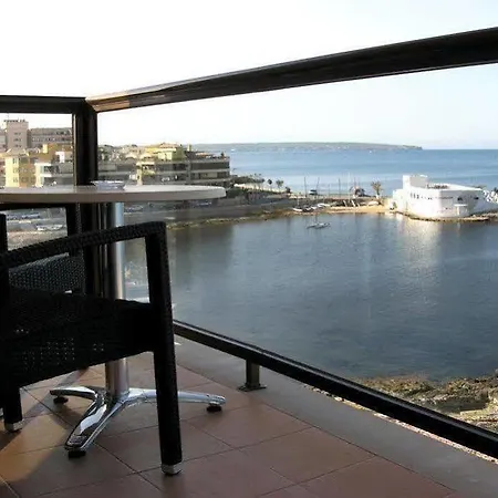 Marina Luz Hotel 4*